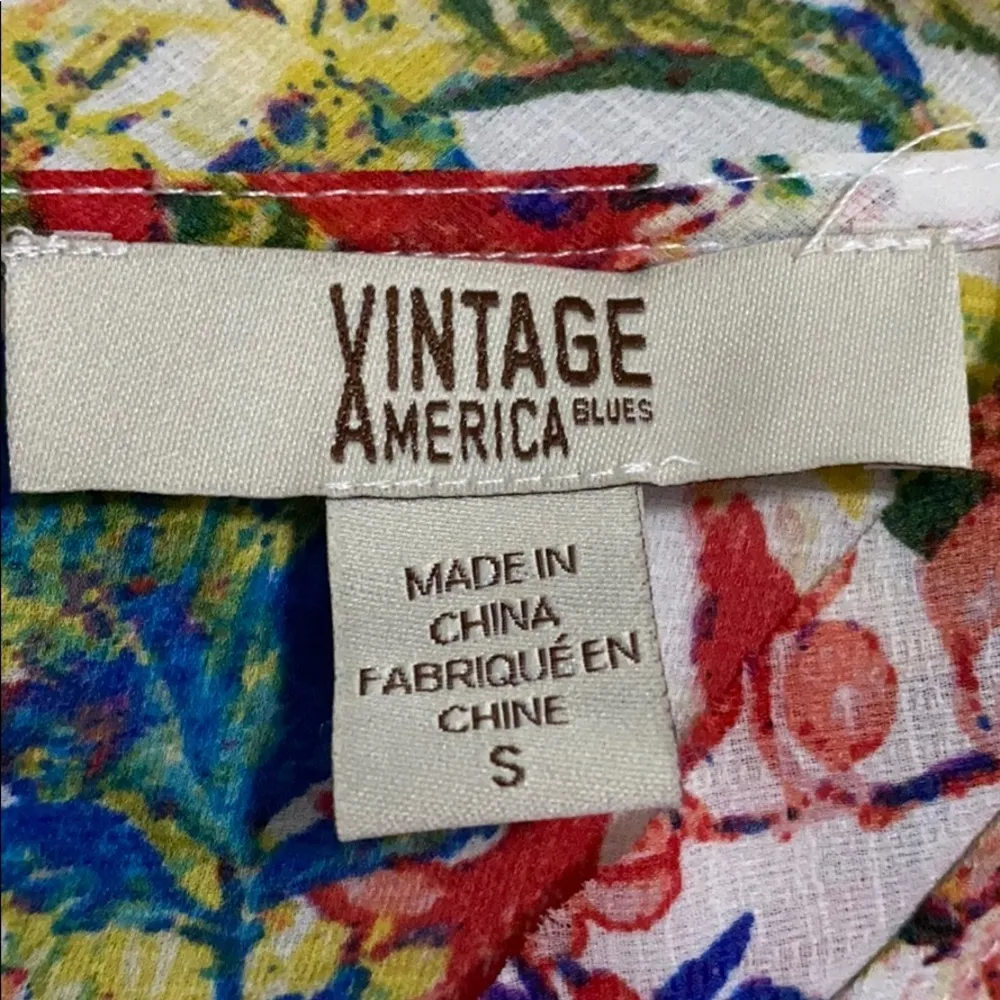 Vintage America small floral 3/4 sleeves sheer top Blue - Image 9