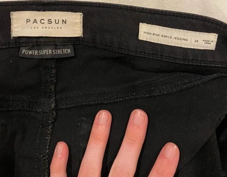 PacSun Highwaisted Jeans - Image 3