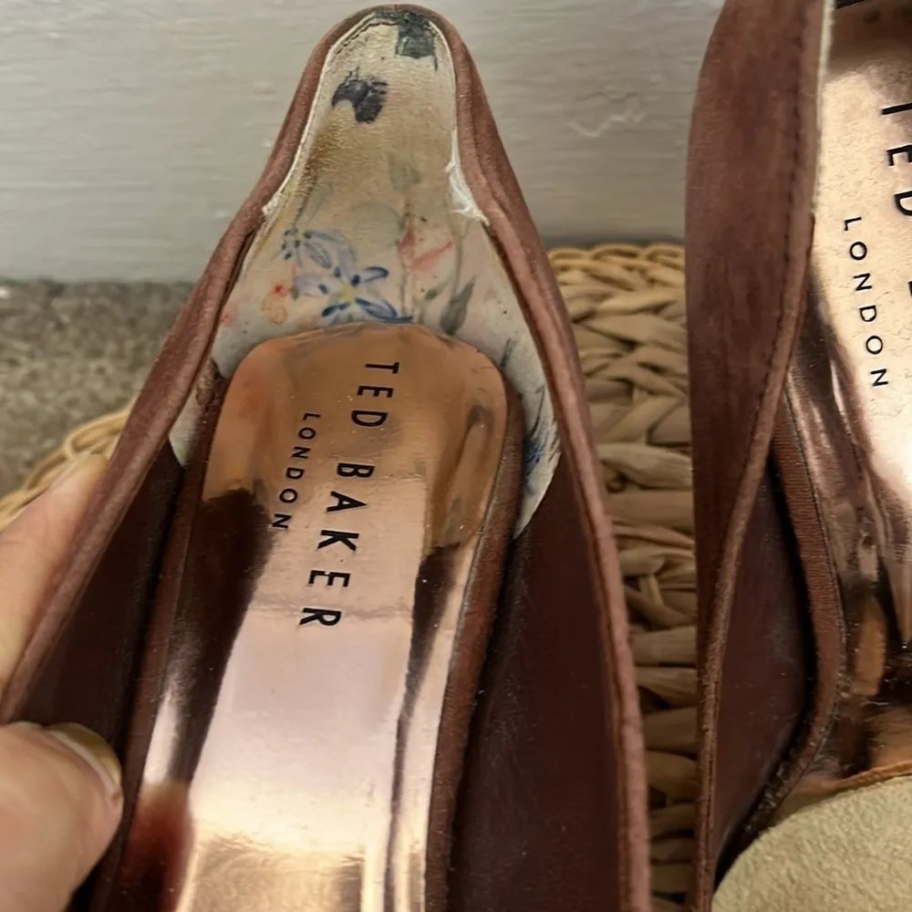 Ted Baker London Savio rose Gold Tip Brown Pointed Suede leather heels size 6.5 - Image 4