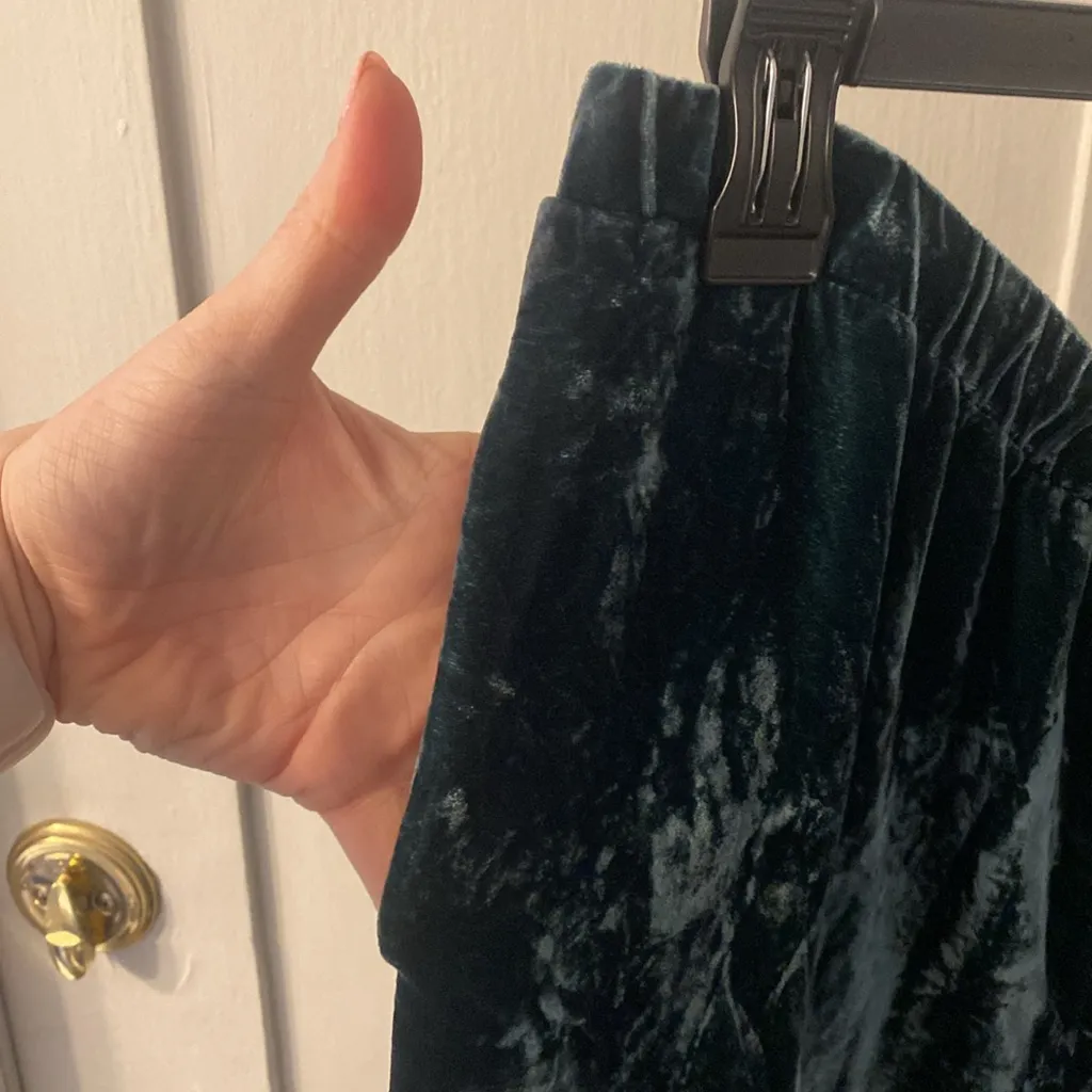 Johnny Was Jade Blue Green Crushed Velvet Tapered Pants Size Large Silk Blend - Image 10