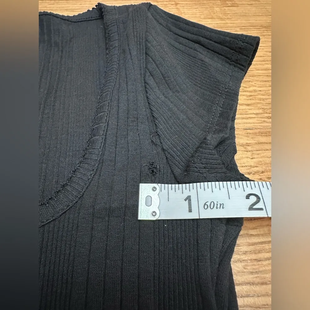 BDG Urban Outfitters NWOT square neck ribbed  black baby tee Medium - Image 5