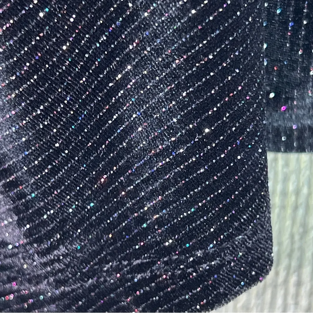 Trixxi Clothing Company Med Black Glitter Long Sleeve V-Neck Sheath Party Dress - Image 6