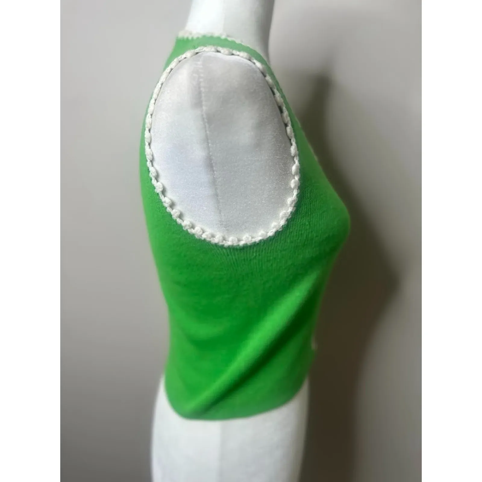 Vintage Lerner Shops Knit Sweater Button Vest Feminine Cottage Green Size Medium - Image 7