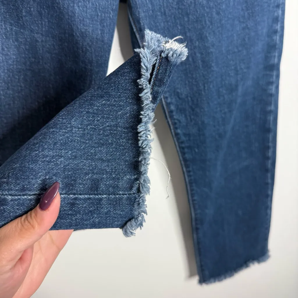 Levi's Women's Wedgie Straight Premium Frayed Hem Button‎ Fly Blue Size 28 - Image 4