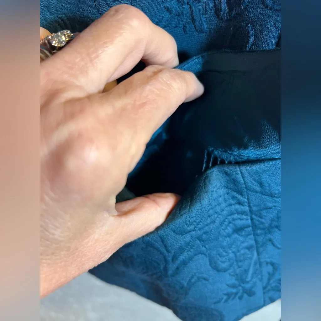 Petite Sophisticate Turquoise Teal Brocade Textured Paisley Blazer 6P classic - Image 4