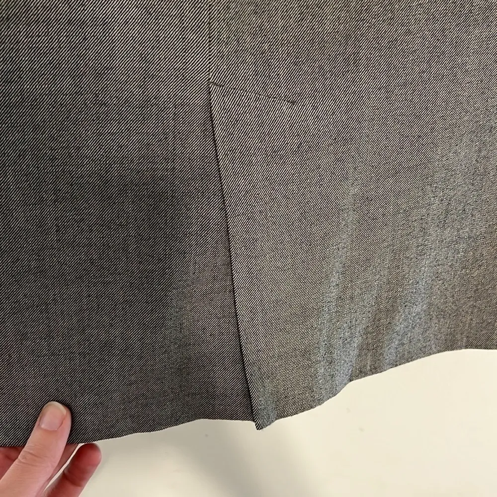 BANANA Republic Pencil Skirt Grey Lined Size 0 Petite - Image 3