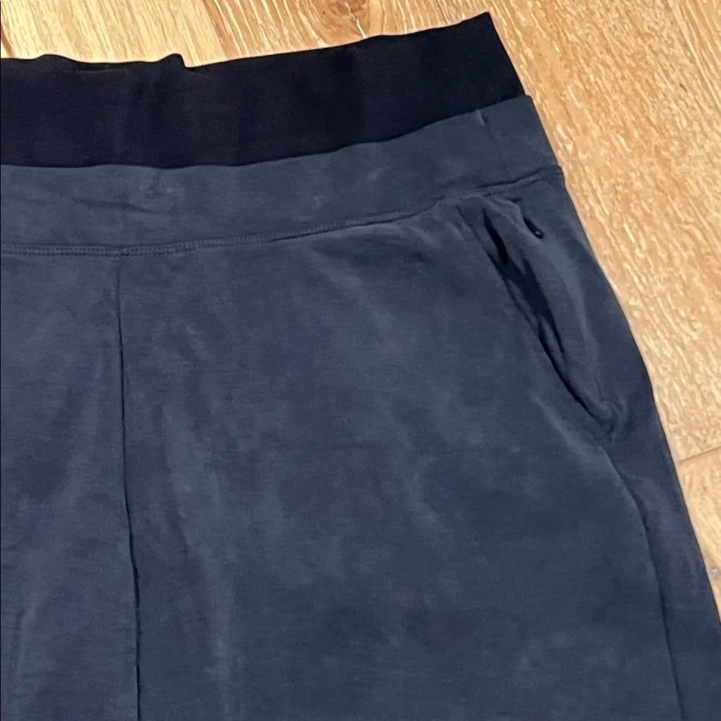 Athleta Black Wide Leg‎ lounge pants large - Image 4