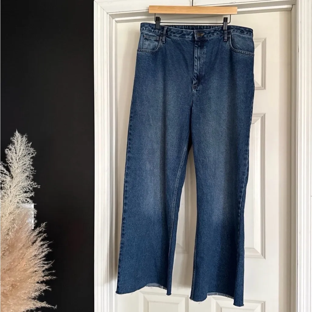 Lucy & Yak Carter - Image 5