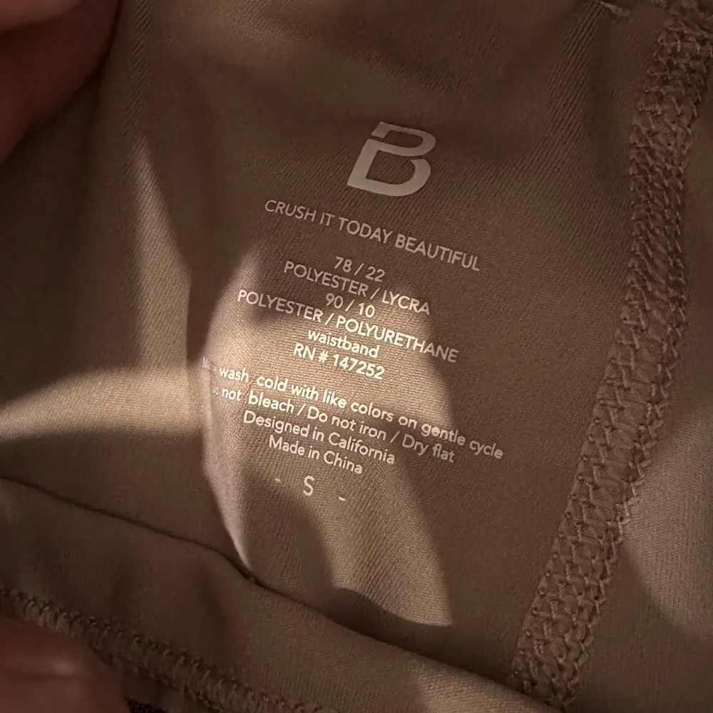 Beloforte Lennox Legging Dusty Rose size small NWT - Image 7