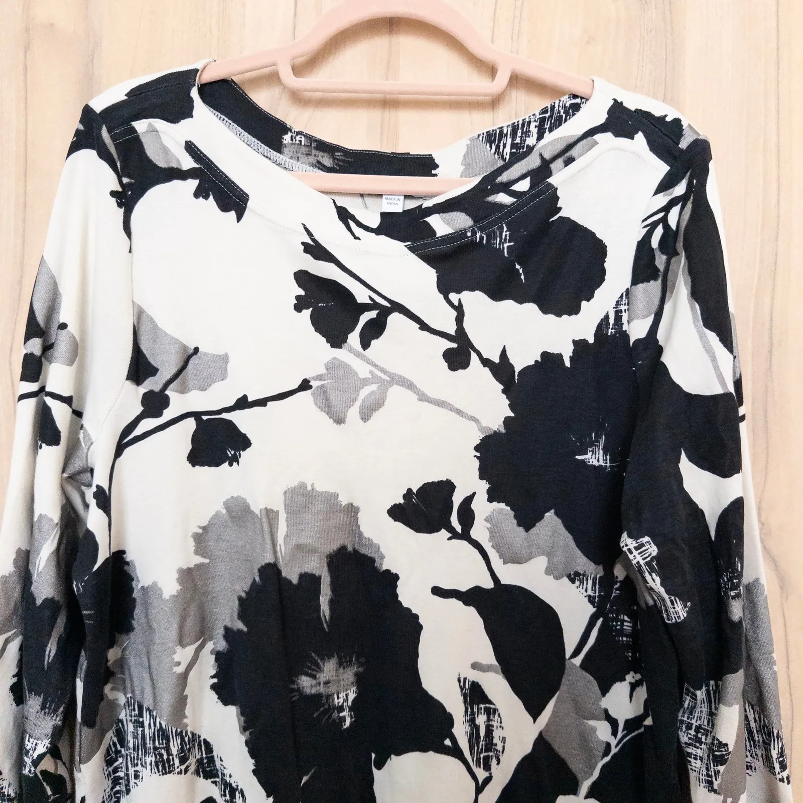 Chicos Womens Top Size XL Black White Floral Pima Cotton Casual Chic Artsy - Image 2