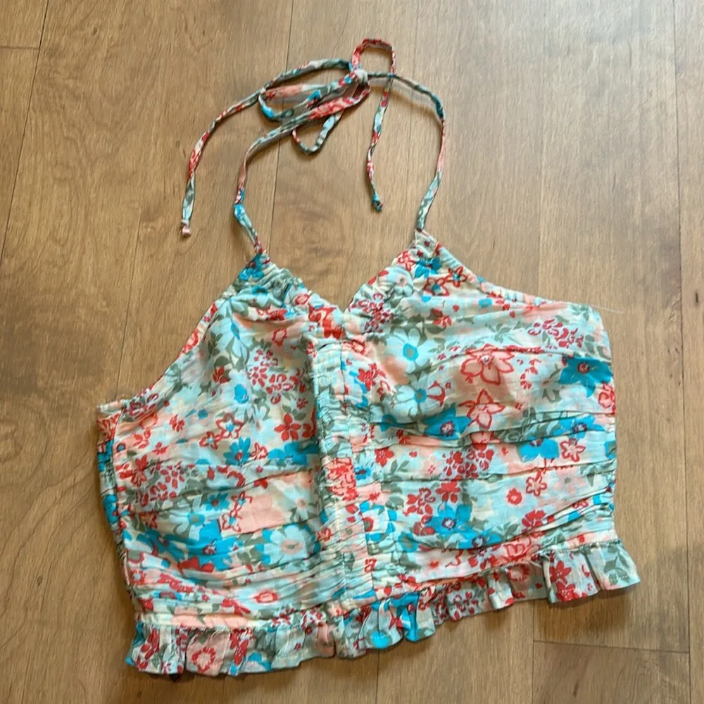 NWT American Eagle AE  Floral Print  Halter Crop Top - Image 3