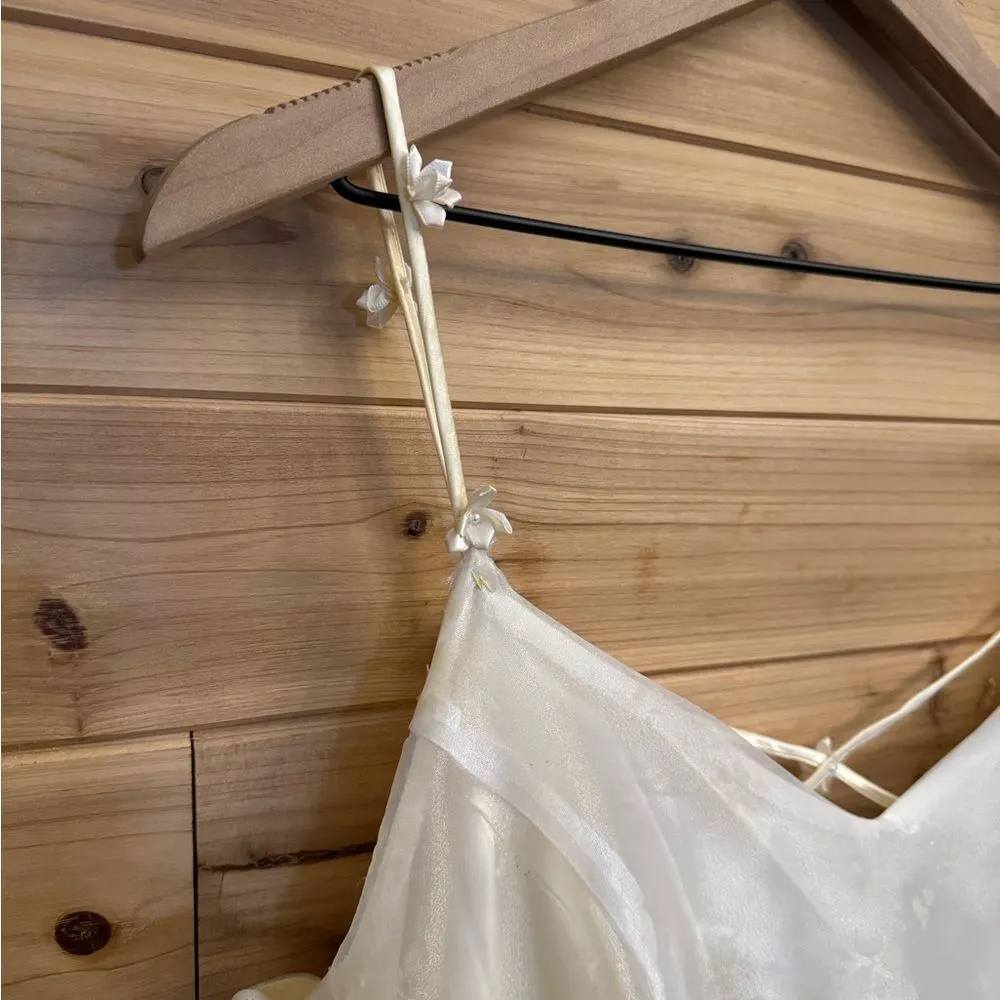 Vintage Zum Zum Niki Livas Size Medium Pale Daffodil Cross Back Floral Ball Gown Yellow - Image 4