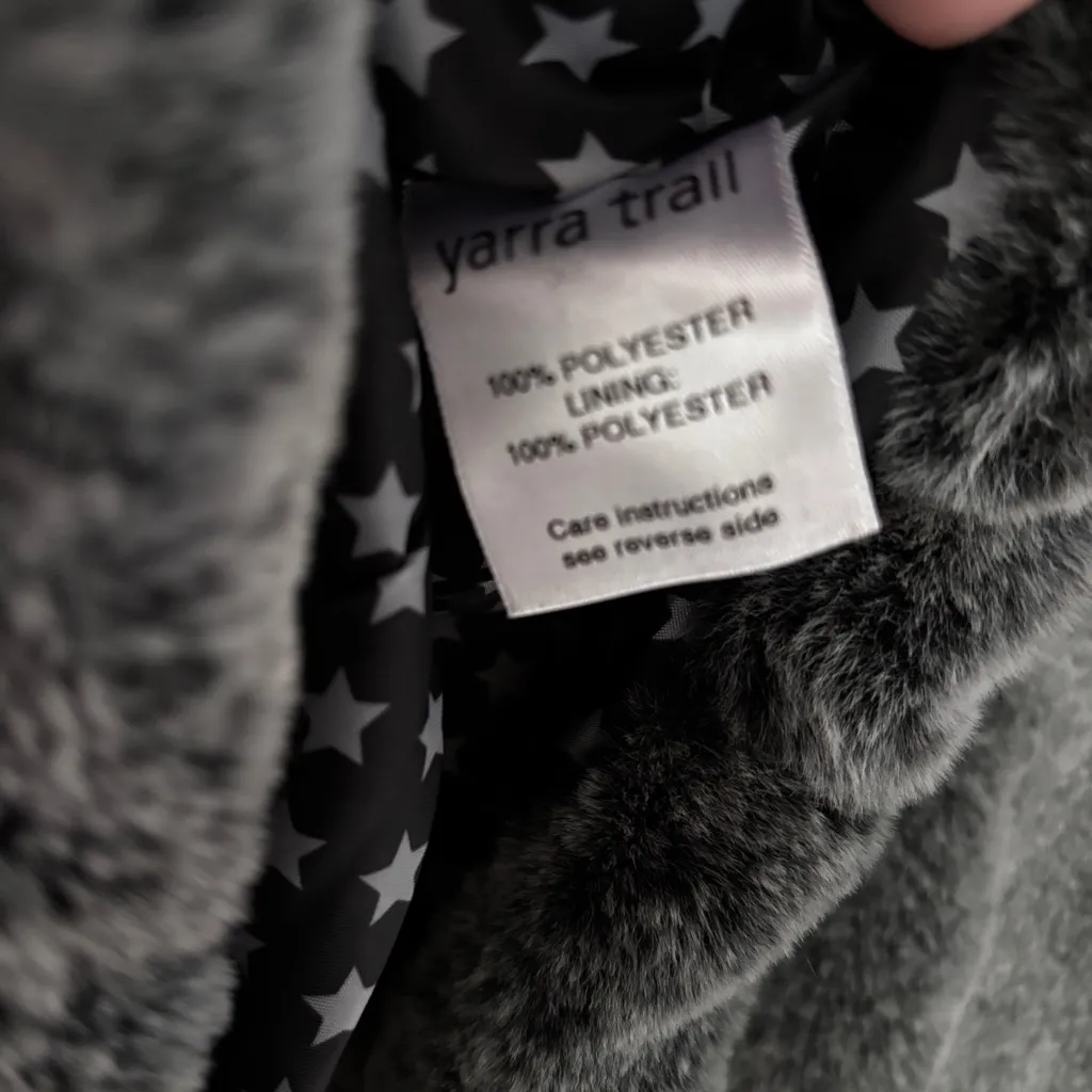 Yarra Trail Women Size 14 Faux Fur Vest Gray Super Soft Plush Outerwear Gorpcore - Image 10