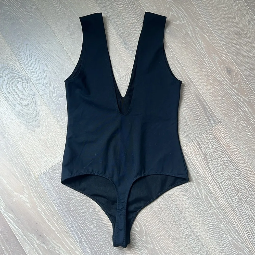 Free People Black V Neck Bodysuit - Image 4