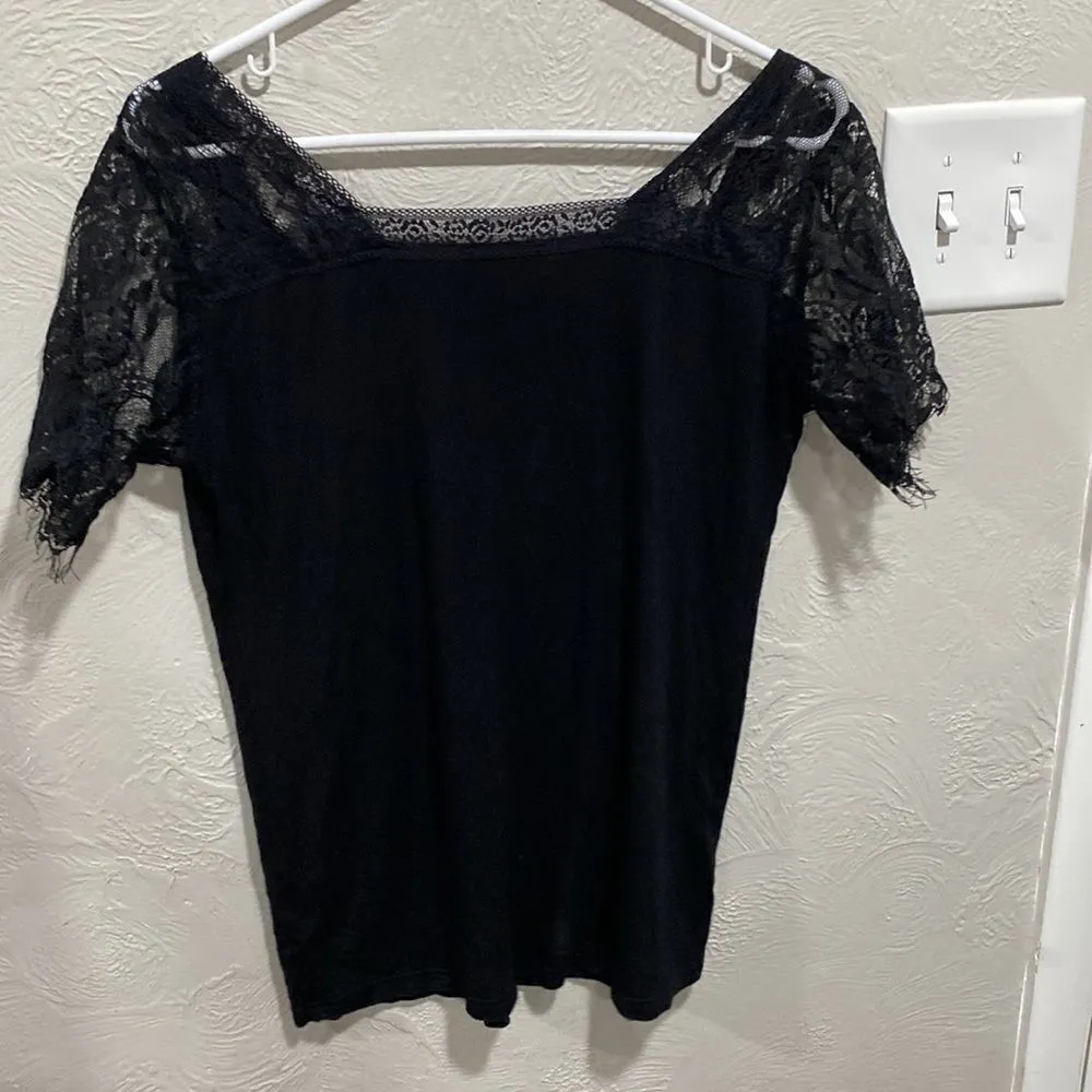 Vici Black Lace Detail Short Sleeve V-Neck Shirt Size Small - Image 5