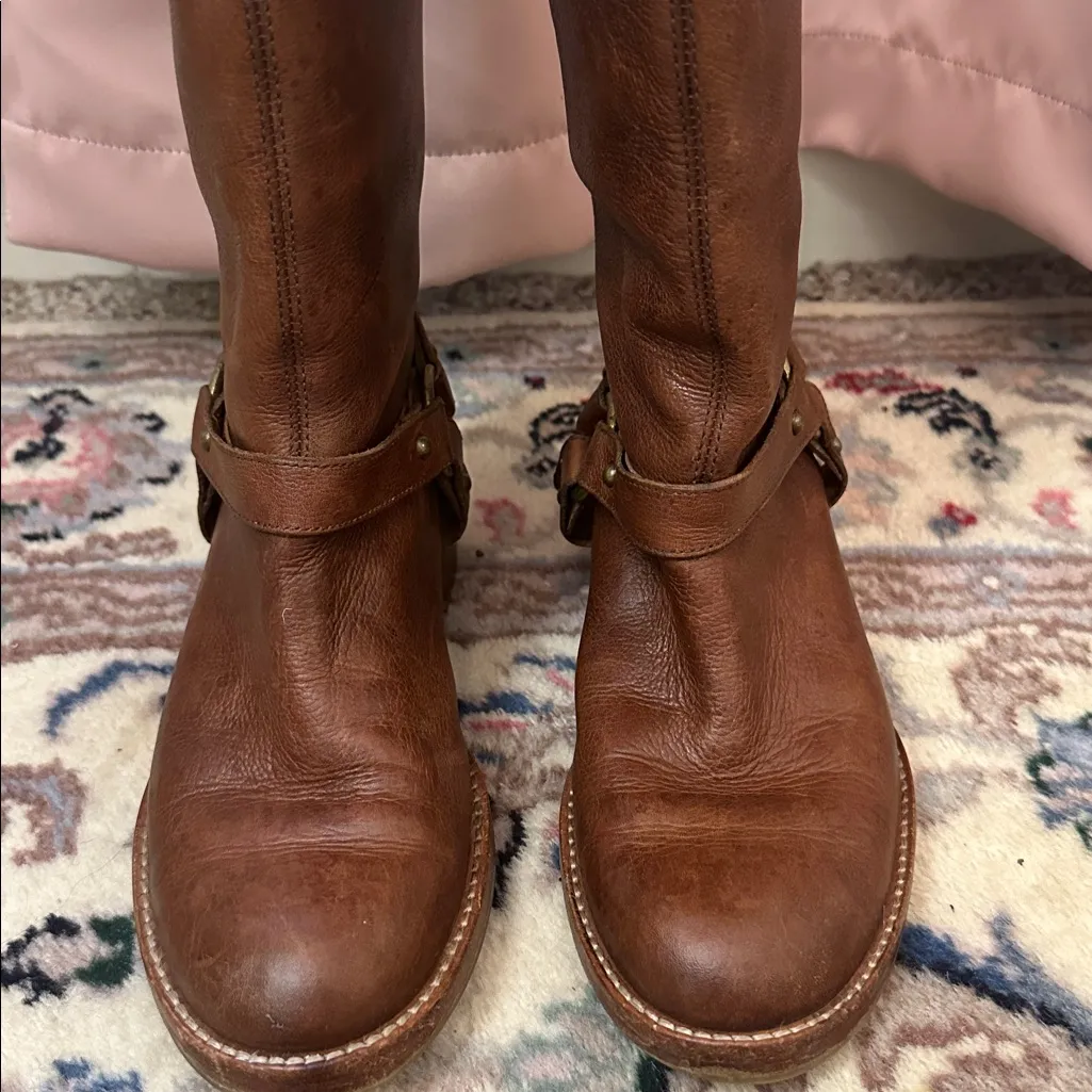 Banana Republic brown leather campus boots sz 6.5 - Image 2