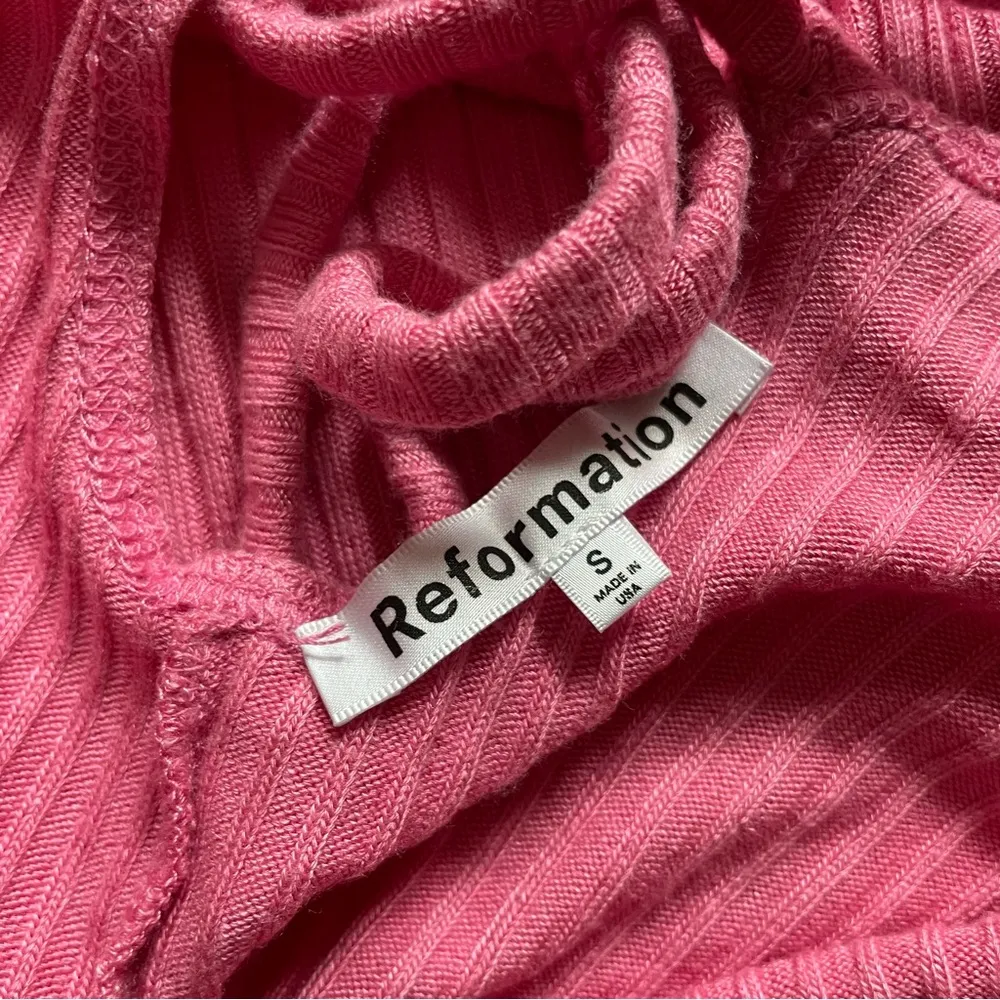 Reformation Bradley Knit Open Back Midi Dress in Candy Pink Small - Image 4