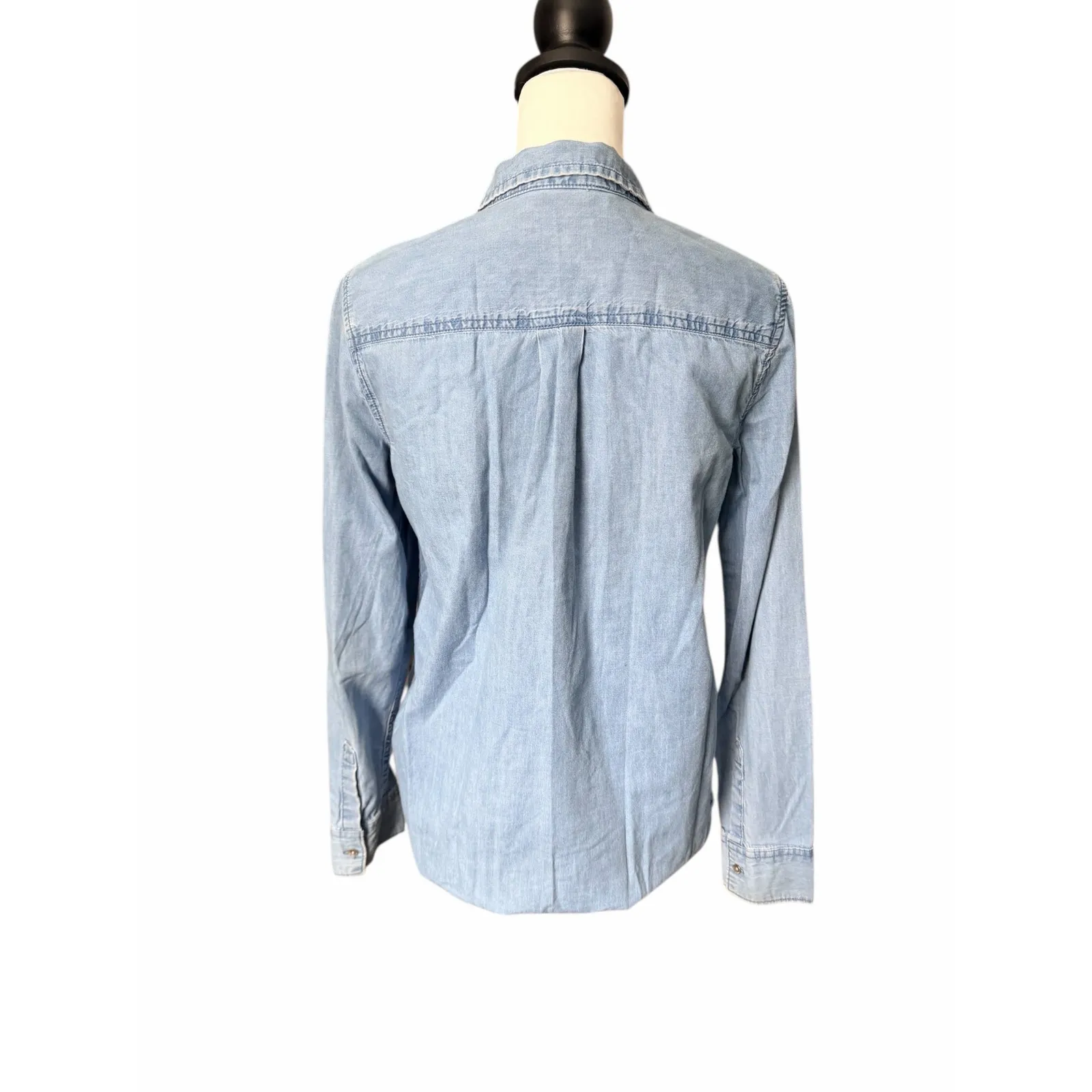 Calvin Klein Denim Button Down Small - Image 2