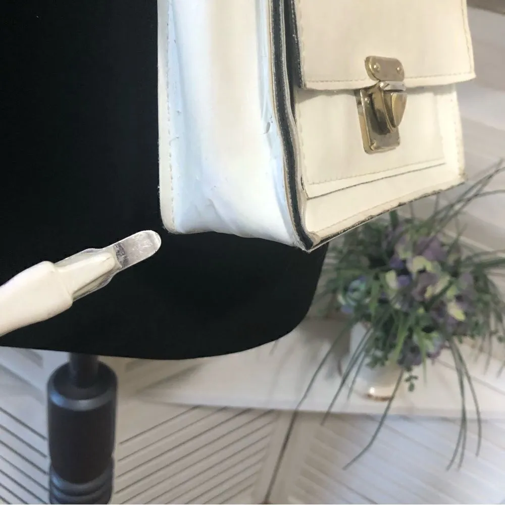 Vintage Y2K Cream Metal Chain Crossbody Bag Purse White - Image 8