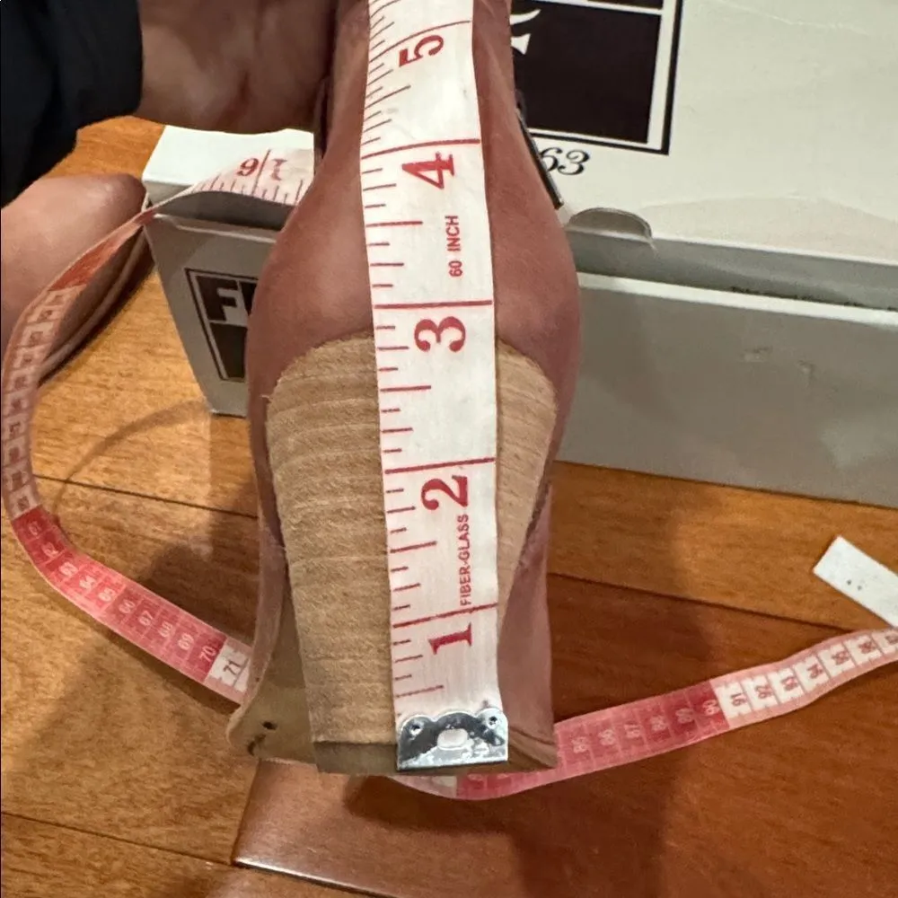 NWT Frye Women's Dusty Rose Reina Bootie Bufny Ankle Bootie size 7M - Image 11