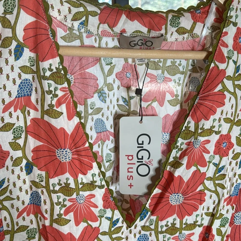 NWT GiGiO BLOSSOM FLORAL V - Image 11