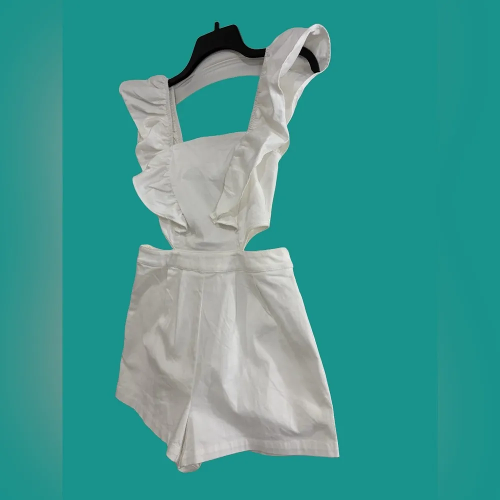 Butterfly Breeze Shorts Romper, NWT White - Image 6