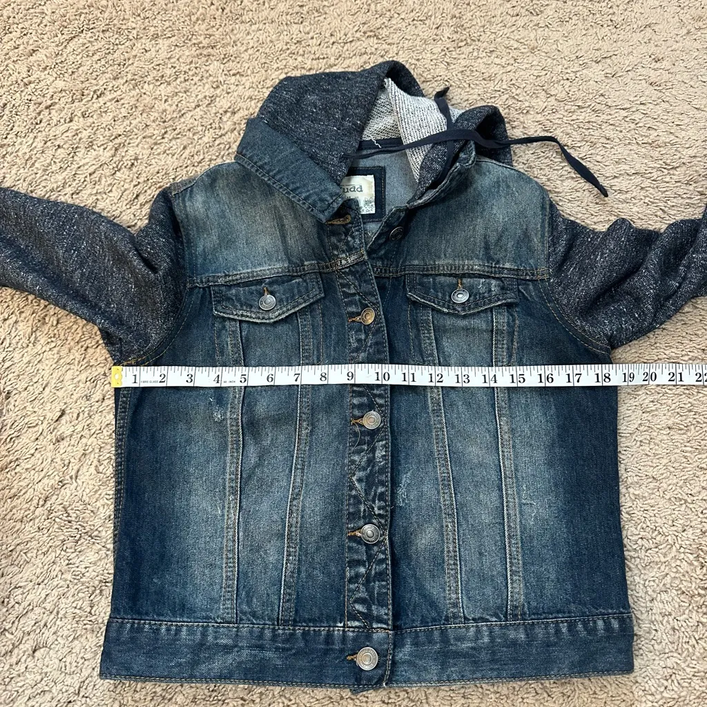 MUDD Denim Jacket Womens M Trucker Sweater Sleeves Hoodie Dark Wash Distressed - Image 9