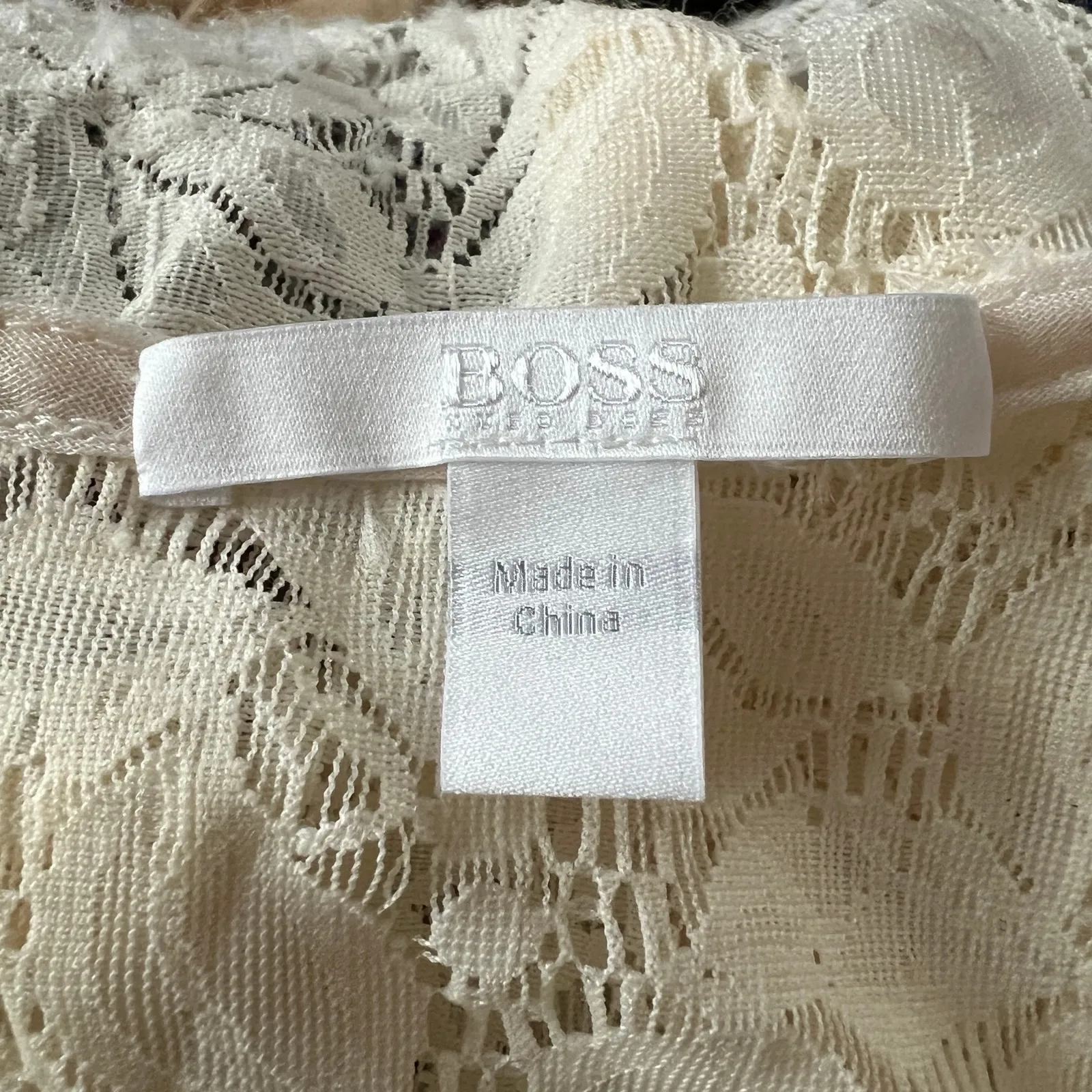 BOSS Sheer Ivory Cream Floral Lace Blouse Zipper Detail Sz 8 Boho Cottage Retro Gold - Image 5