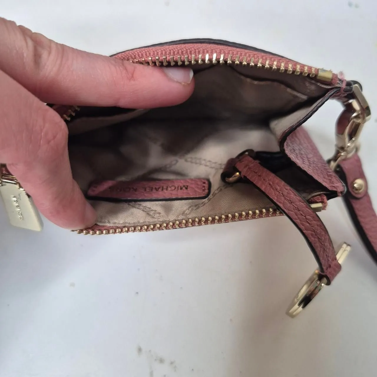 Michael Kors Rose Pink Jet Set Coin Purse Leather Wristlet Keychain - Image 4