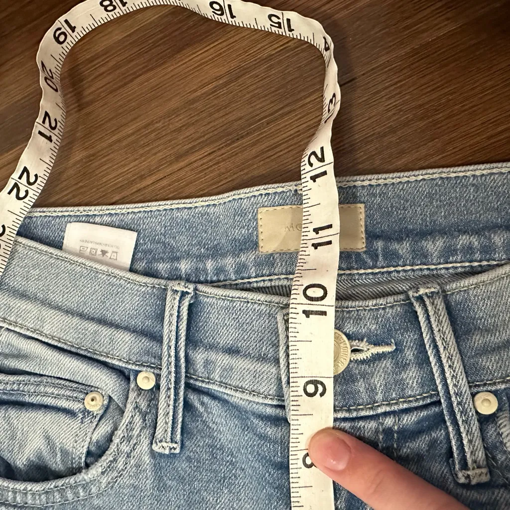 MOTHER The Insider Crop Step Chew Denim Jeans Drinking By The Pool Blue Size 24 - Image 11