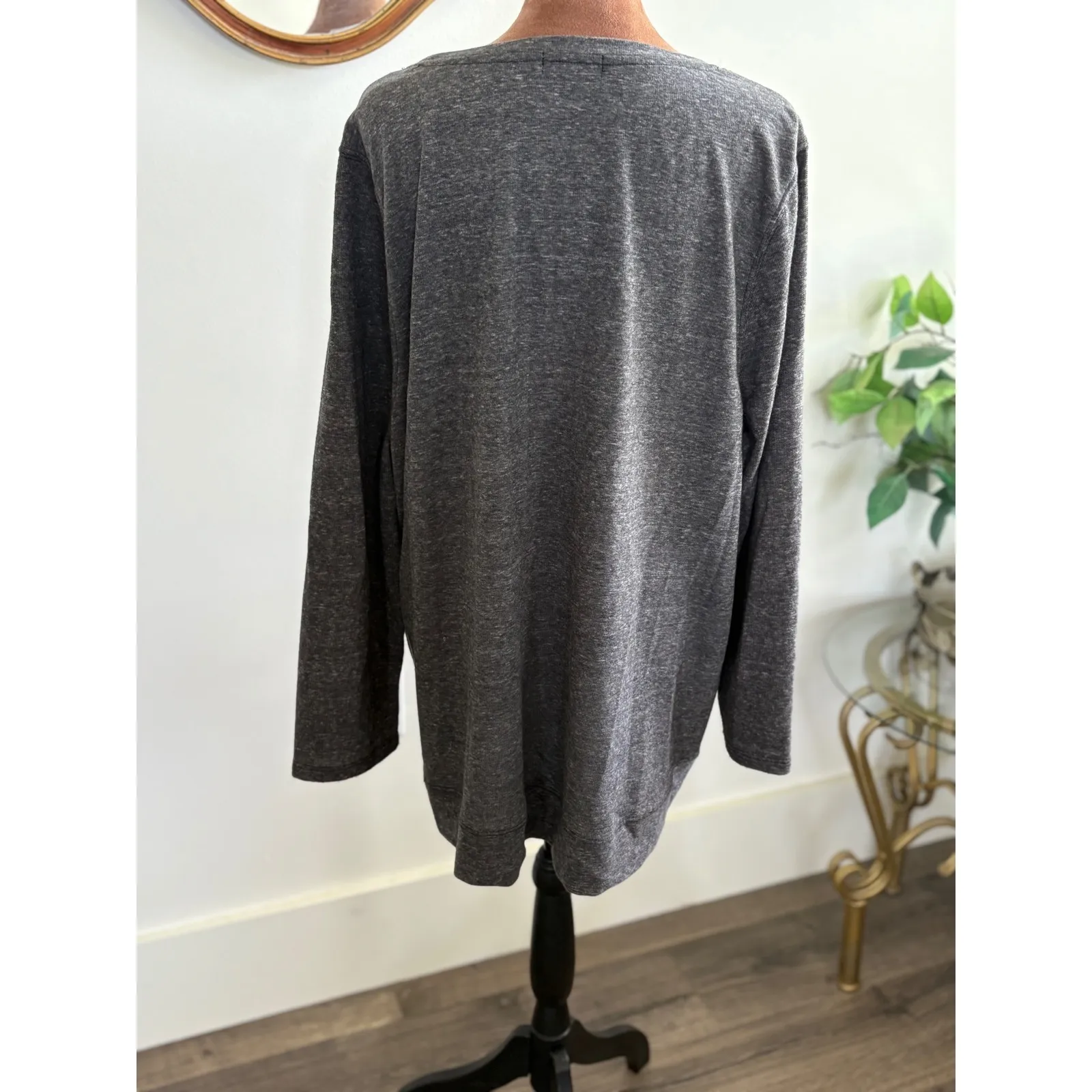 2X‎ Womens Christmas Gray Long Sleeve Snowflake Holiday Winter Christmas Top Size XXL - Image 2