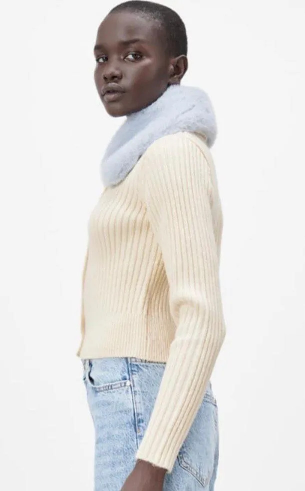 Faux Fur Collar Cardigan - Image 9