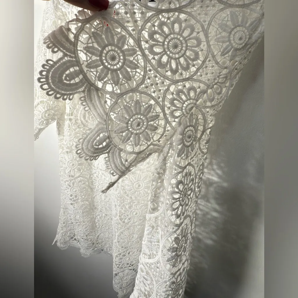 Banana Republic White Floral‎ Crochet Swim Cover-Up - Image 5