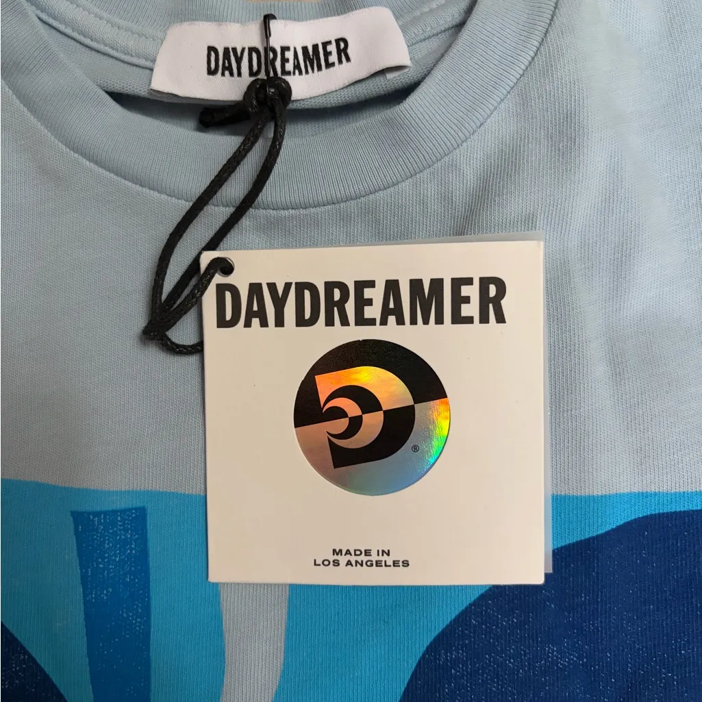Daydreamer Light Blue Beck Graphic Tee Size XS NWT - Image 6