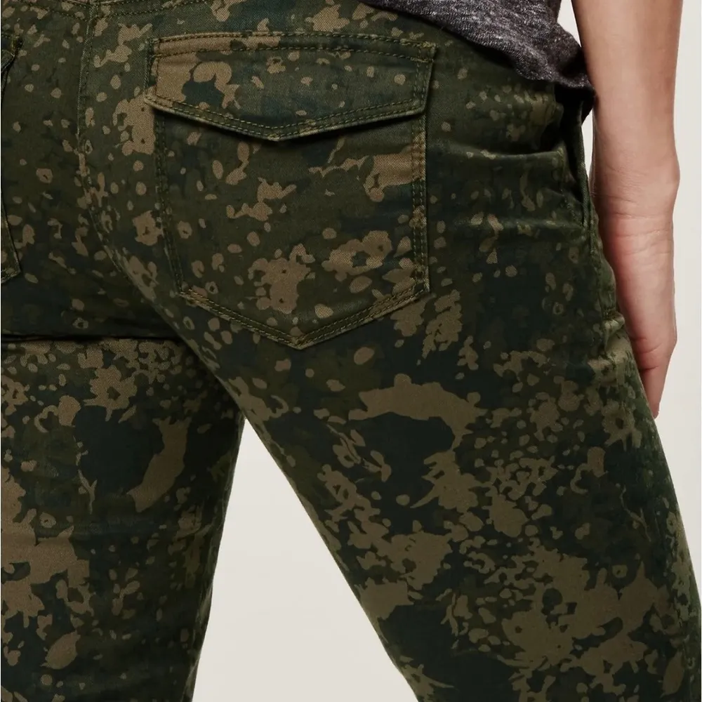 Ann Taylor Loft Marisa Camo Twill Skinny Pants, Sz 6 - Image 3