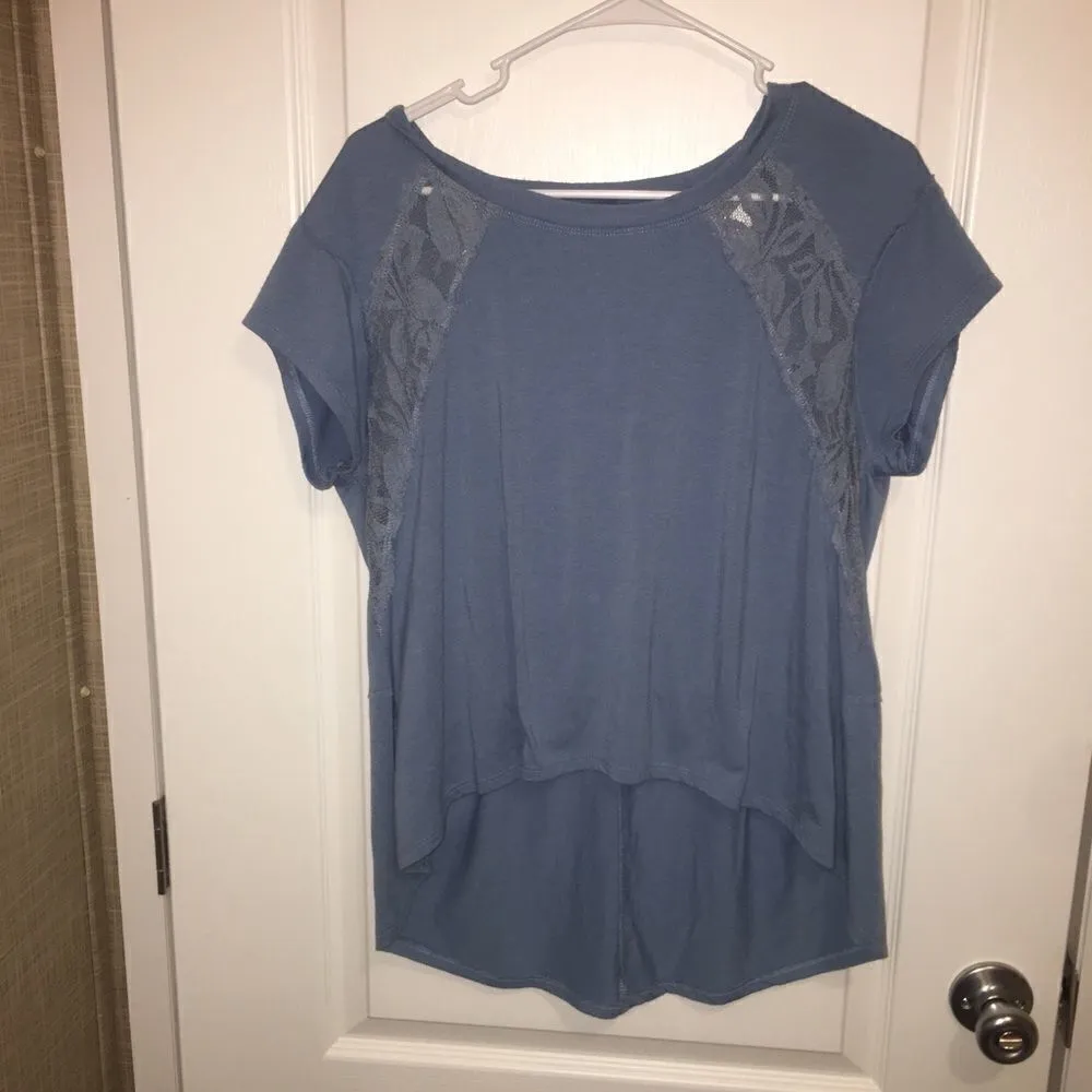 Rue 21 Women's Blue Lace Front Blouse Small - Image 6