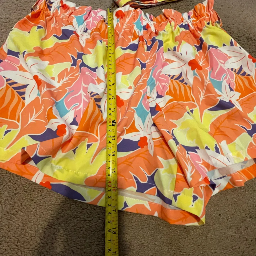 SHEIN Curve Shorts: size 1XL - Image 2