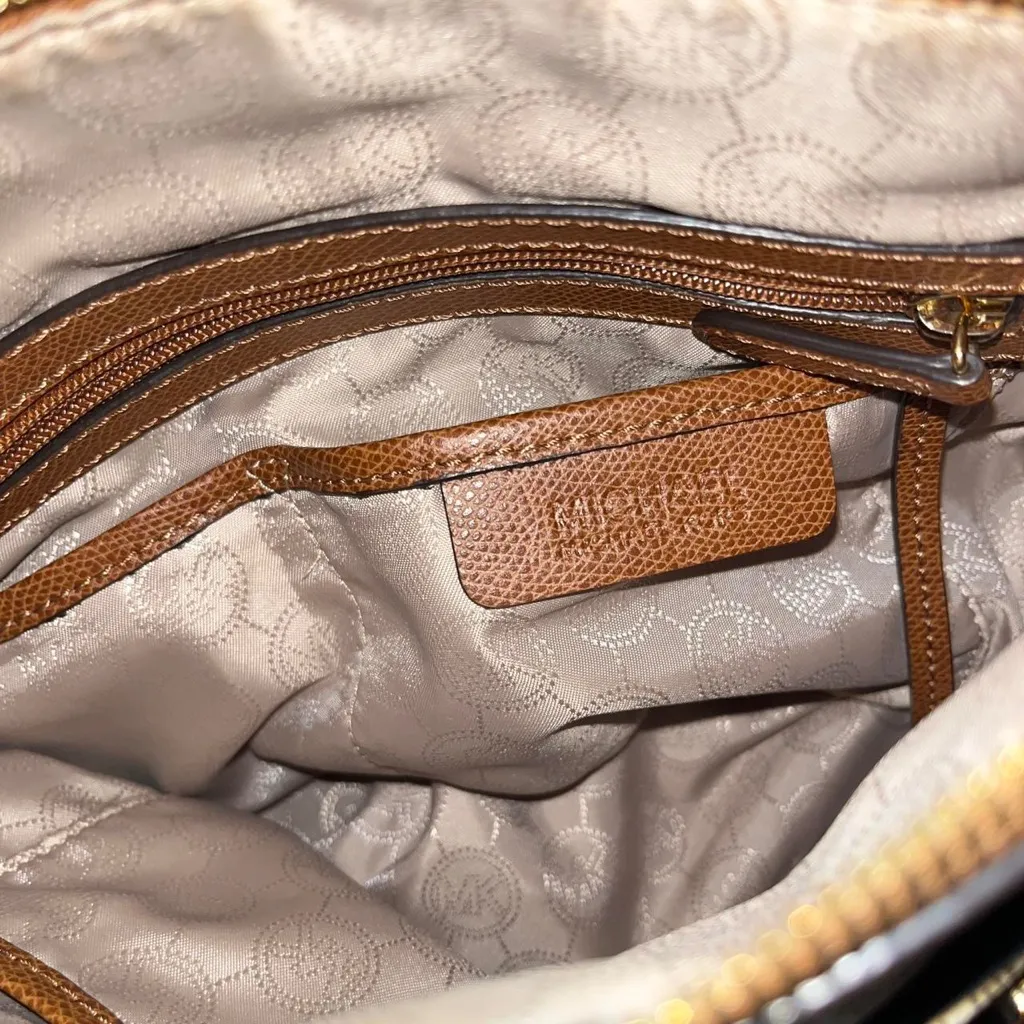 Michael Kors Aubrey Logo Sig cream Brown Leather MK Sign. Satchel Bag Vanilla - Image 8