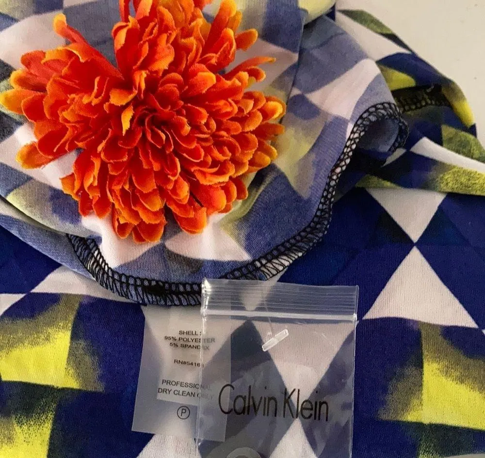 Calvin Klein sleeveless top with geometric print - Image 7