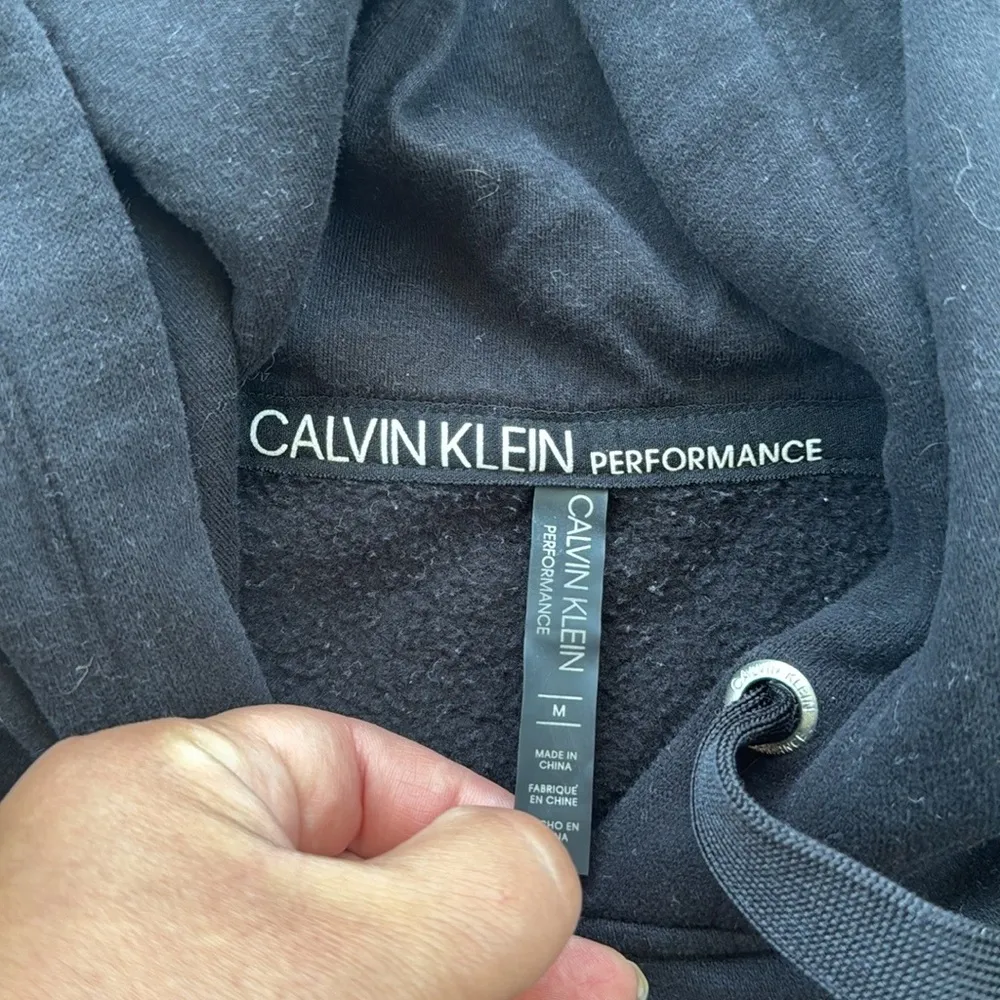 Calvin Klein Performance Logo Cropped Hoodie Black Pink Medium - Image 4