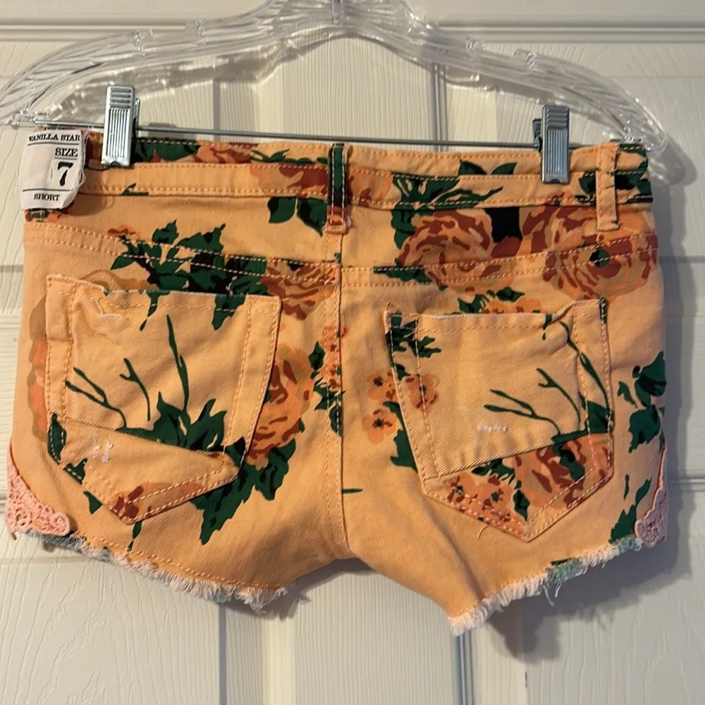 NWT Vanilla Star Orange Floral Shorts Junior’s 7 - Image 5
