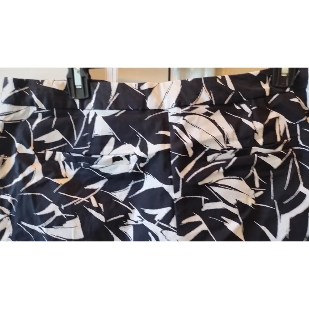 NWT Mario Serrani Italy Comfort Stretch Control non-denim Bermuda Shorts Sz 12 - Image 5