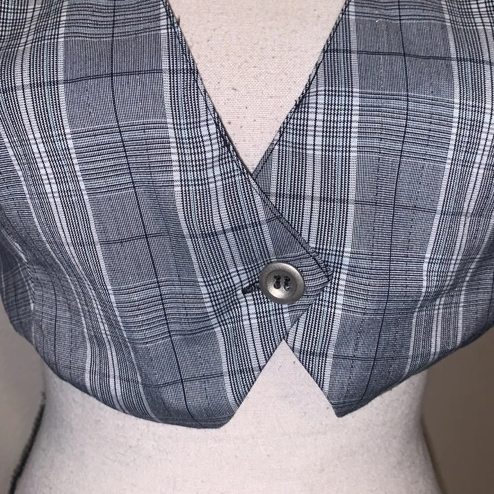 Grey Silver Sparkly Cropped Vest Gray Size M - Image 3