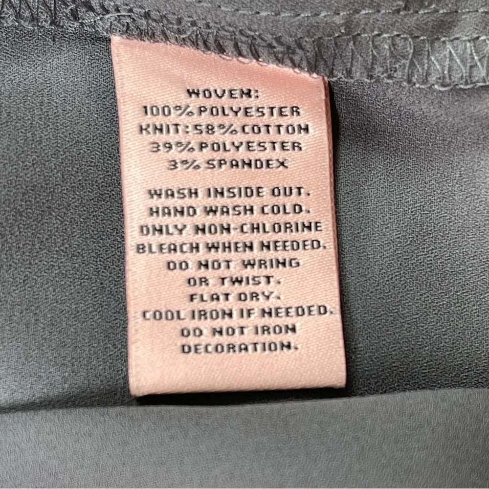 Juicy COUTURE Gray NWT V-Neck Top with Cut outs and Rhinestones Sz L - Image 15