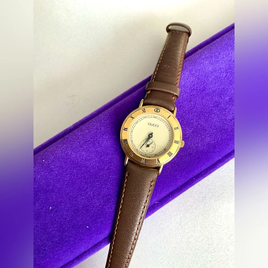 Ladies GUCCI wristwatch 💛🤎🤍💛 - Image 2