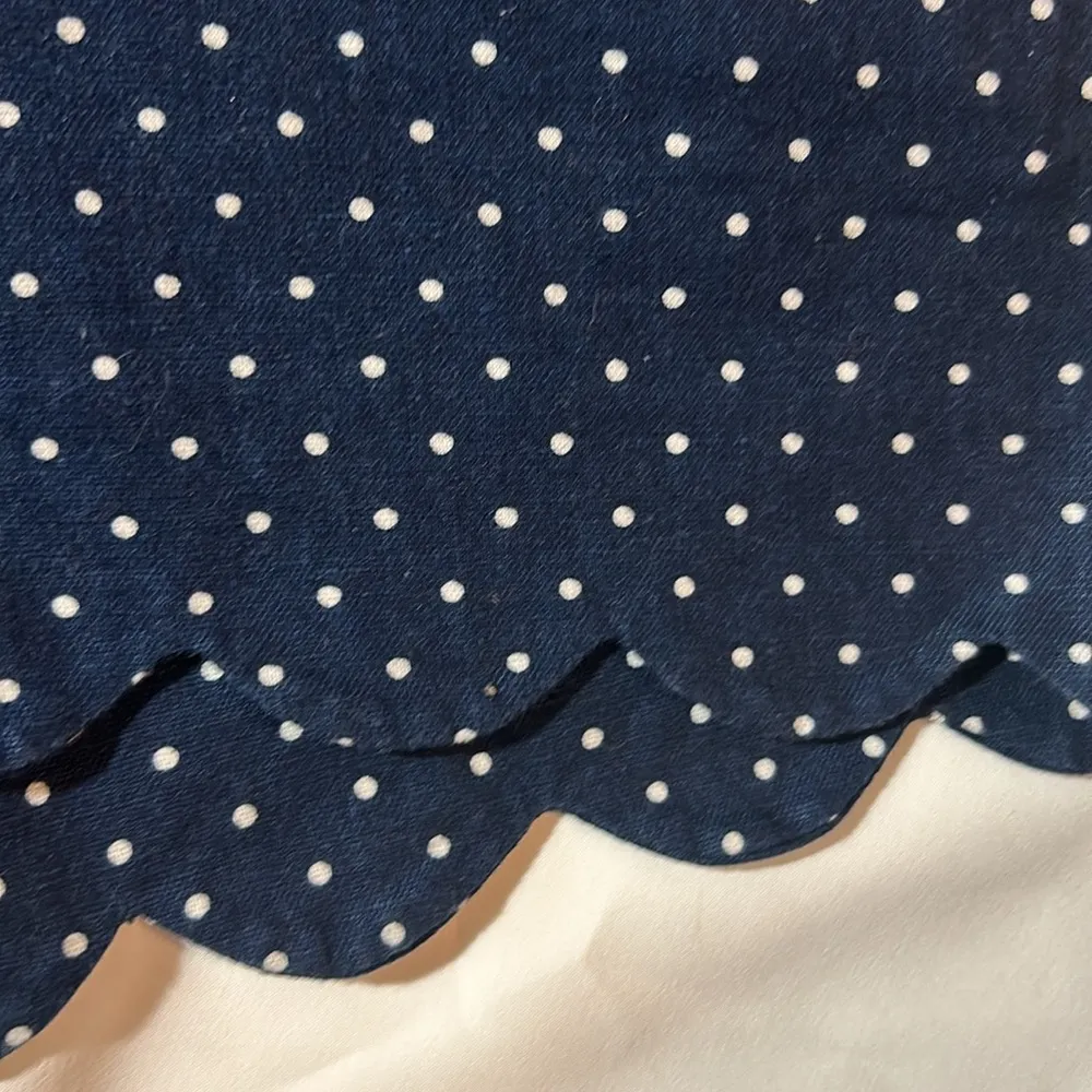 J.Crew Women’s Linen Blend Navy/White polkadot Shorts W/Scallop hemSize 12-EUC - Image 3