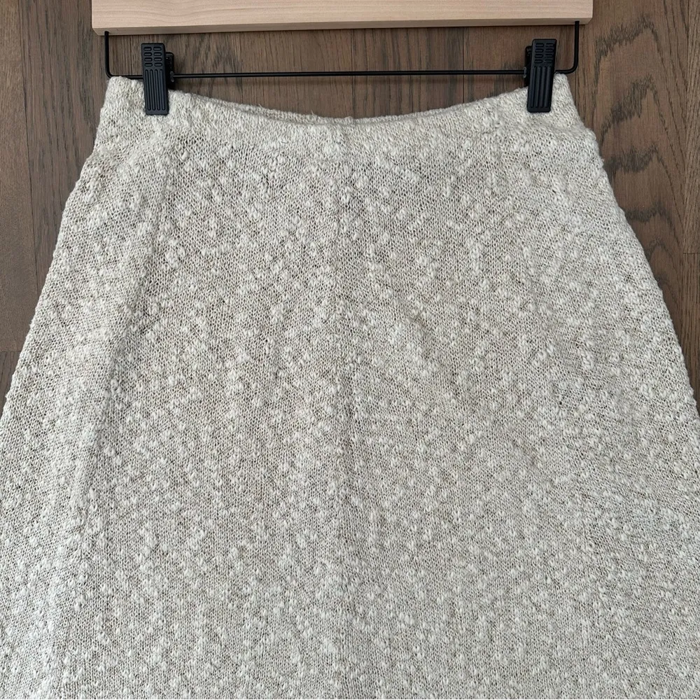 Woolloomooloo Australian Hand Knits Bouclé A-Line Knee Length Skirt Cream Small - Image 8