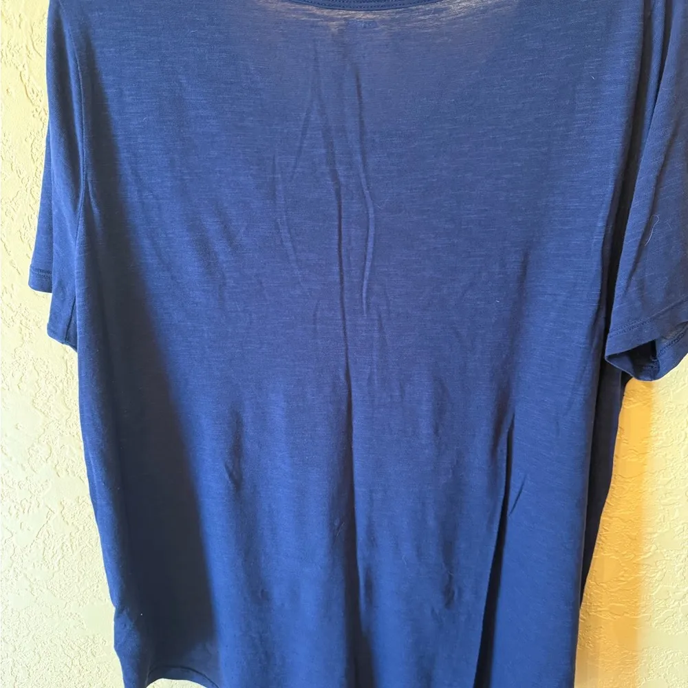 Old Navy T-Shirt with Fun Slogan - Image 4