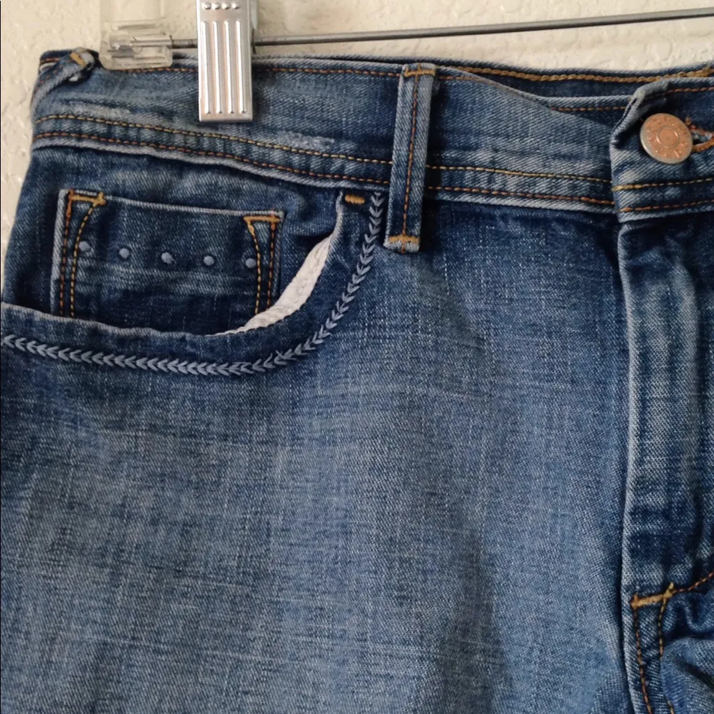 FINAL MARKDOWN Ladies' Old Navy Mid-Rise Cutoff Shorts (8) - Image 2