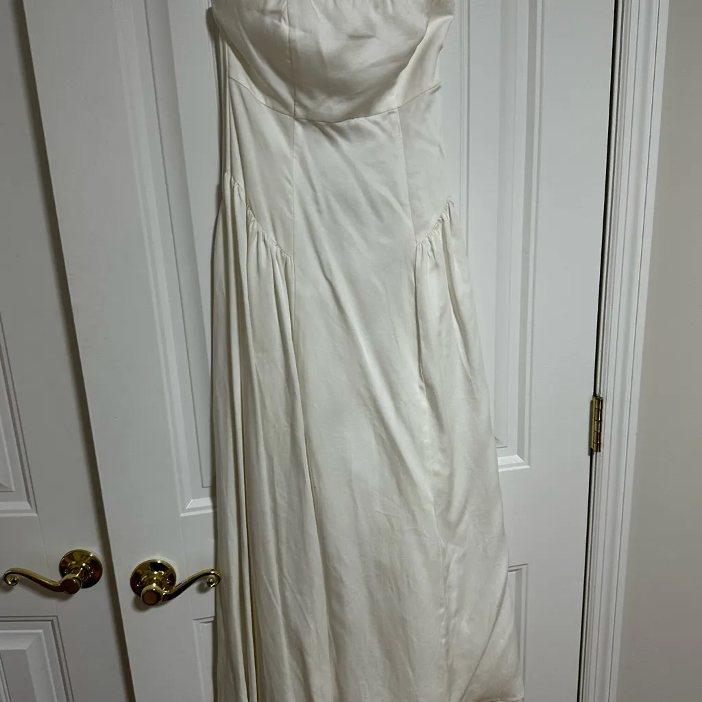 NWT strapless slight Basque waste dress - Image 5